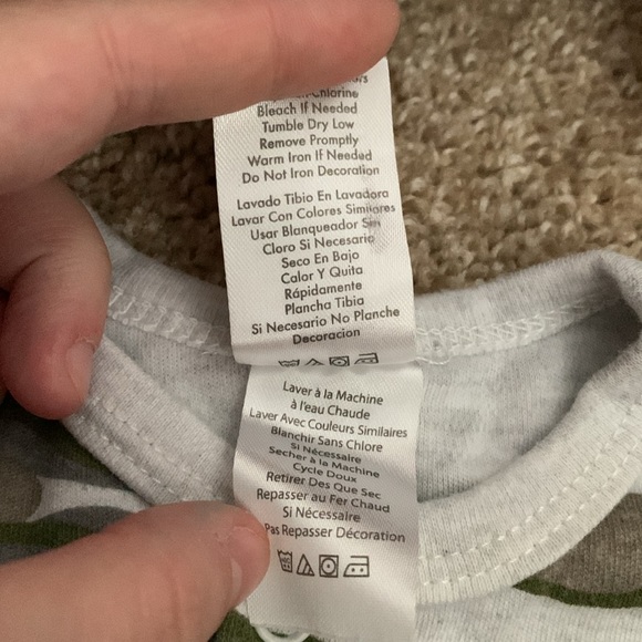 Camo Onesie - Picture 3 of 4